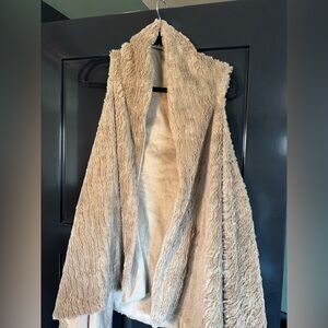 Paparazzi Cozy Tan Fleece Vest